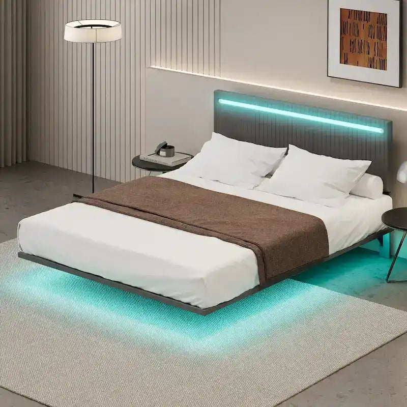 Lit flottant avec cadre rembourré en velours, plateforme, tête de lit réglable avec ailes, lumières sur la tête de lit, lumières de détection sous le lit