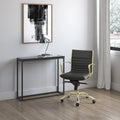 Chaise de bureau basse noire avec piètement doré brossé mat