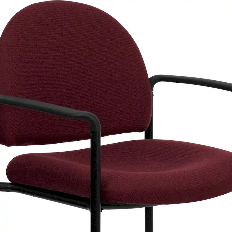Chaise de réception latérale empilable en acier avec accoudoirs, modèle Confort