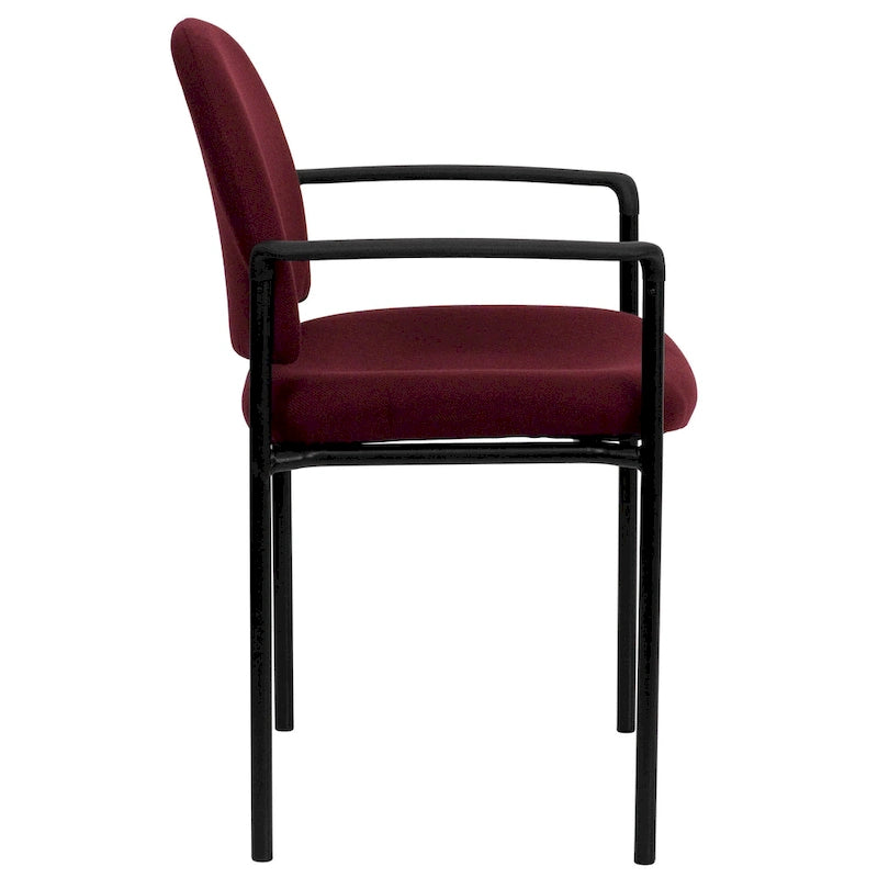 Chaise de réception latérale empilable en acier avec accoudoirs, modèle Confort