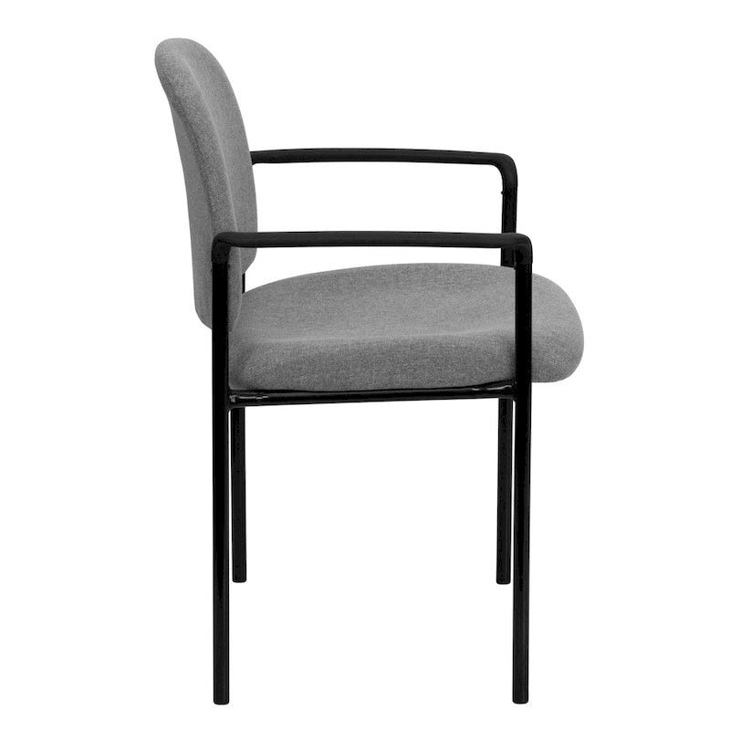 Chaise de réception latérale empilable en acier avec accoudoirs, modèle Confort